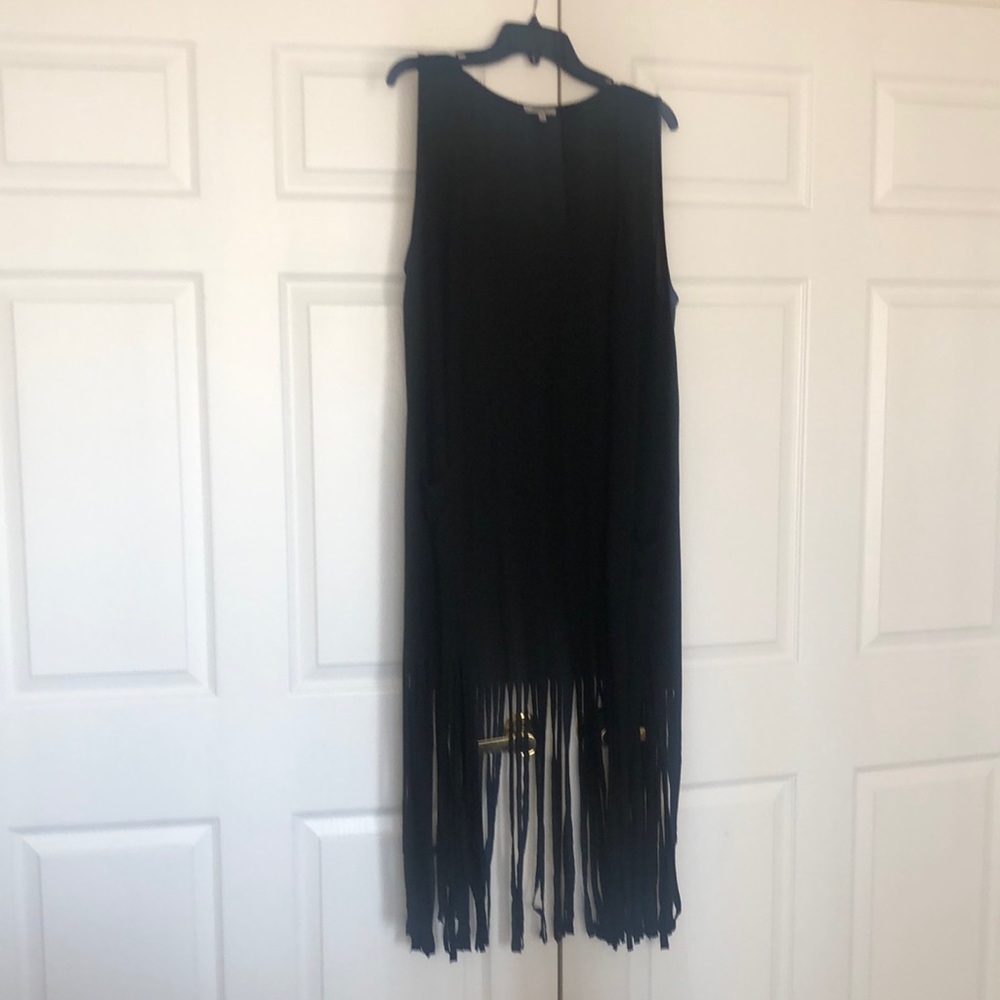Black size large vest with fringe